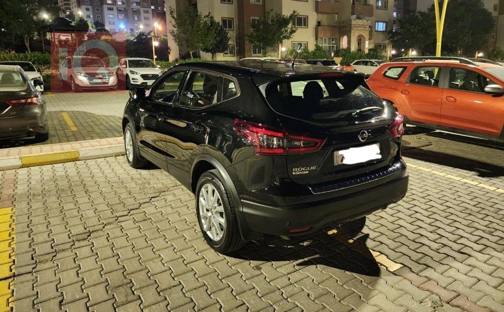 نيسان روج سبورت